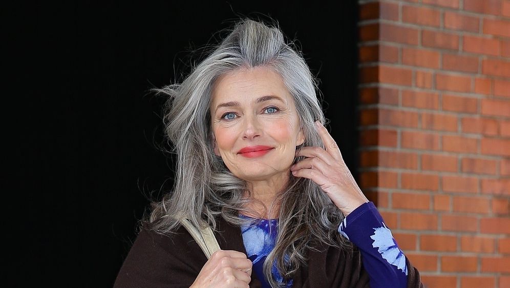 Paulina Porizkova oduševila je sijedom kosom