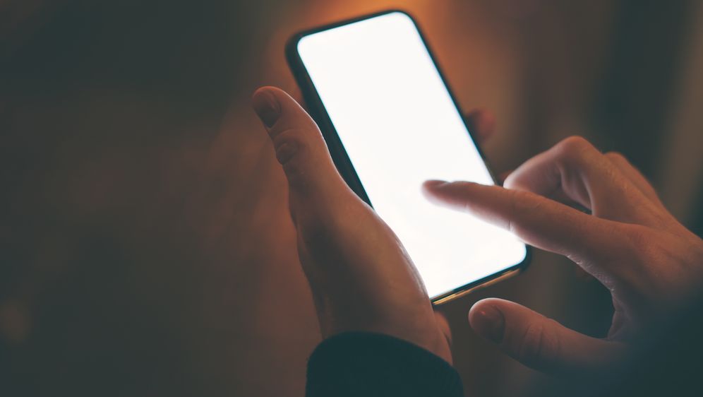 Signalno svjetlo na pametnom telefonu, ilustracija