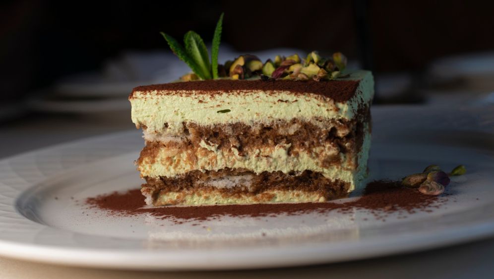 Tiramisu s pistacijama
