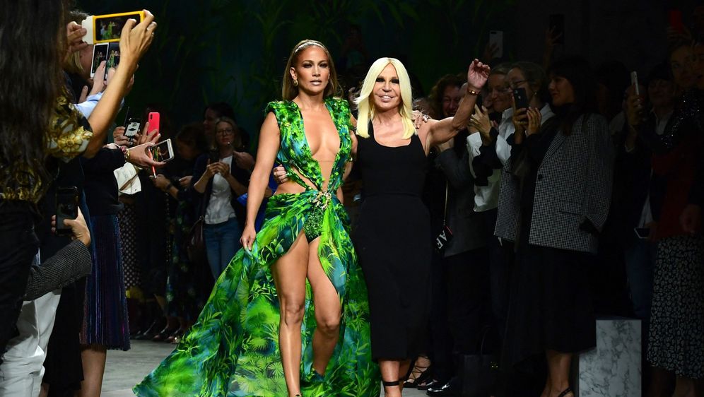 Donatella Versace nakon 27 godina odlazi s pozicije kreativne direktorice Versacea