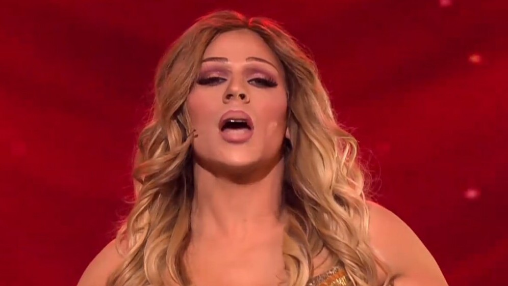 Devin Juraj kao Tea Tairović