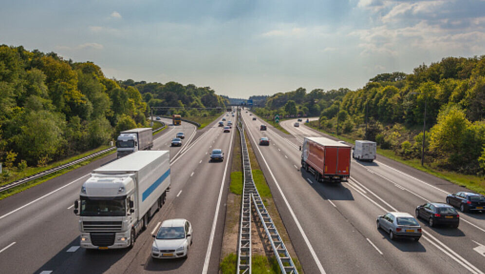 Kamioni na cesti, ilustracija