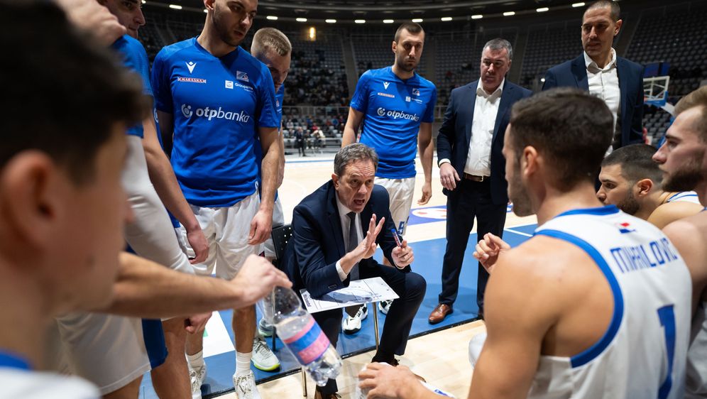 Igrači i trener Zadra