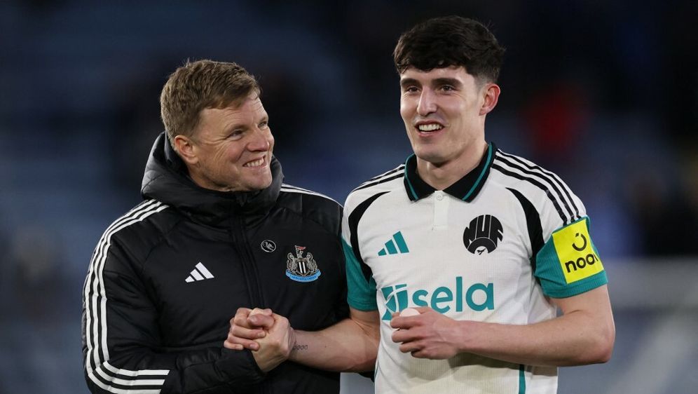 Eddie Howe i Tino Livramento