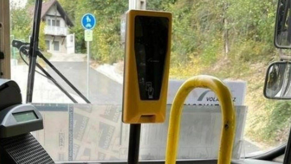 Neobičan dizajn autobusa u Mađarskoj