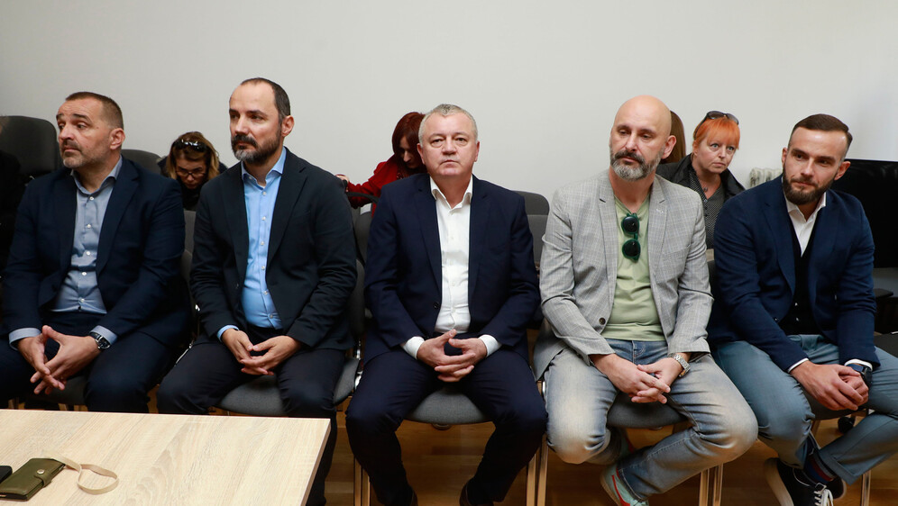 Damir Juzubašić, Boris Milošević, Darko Horvat, Tomislav Tolušić, Josip Aladrović