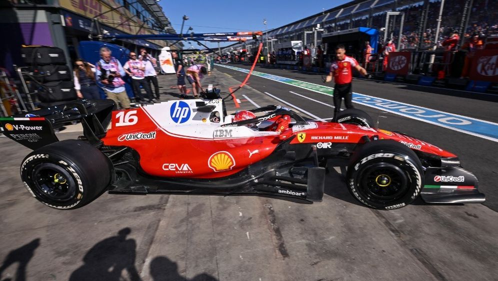 Charles Leclerc u Ferrariju na Albert Park Circuitu u Melbourneu