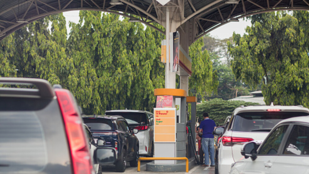 Gužva na benzinskoj postaji, ilustracija