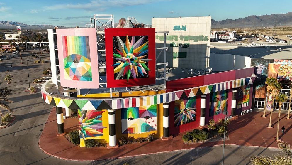 Mural Oasis u Primz Outletu u Nevadi