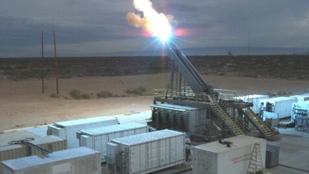 Testiranje elektromagnetskog topa