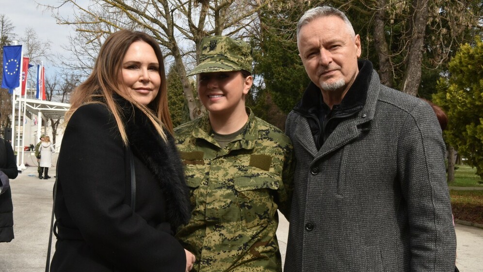 Marko Perković Thompson, Diva Marija Perković, Sandra Perković