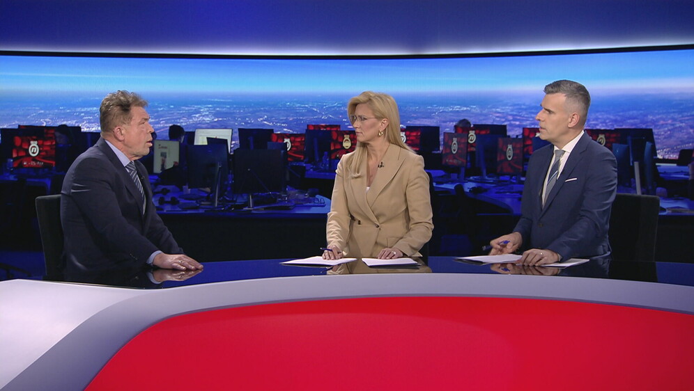 Mirko Bilandžić i voditelji Dnevnika Nove TV