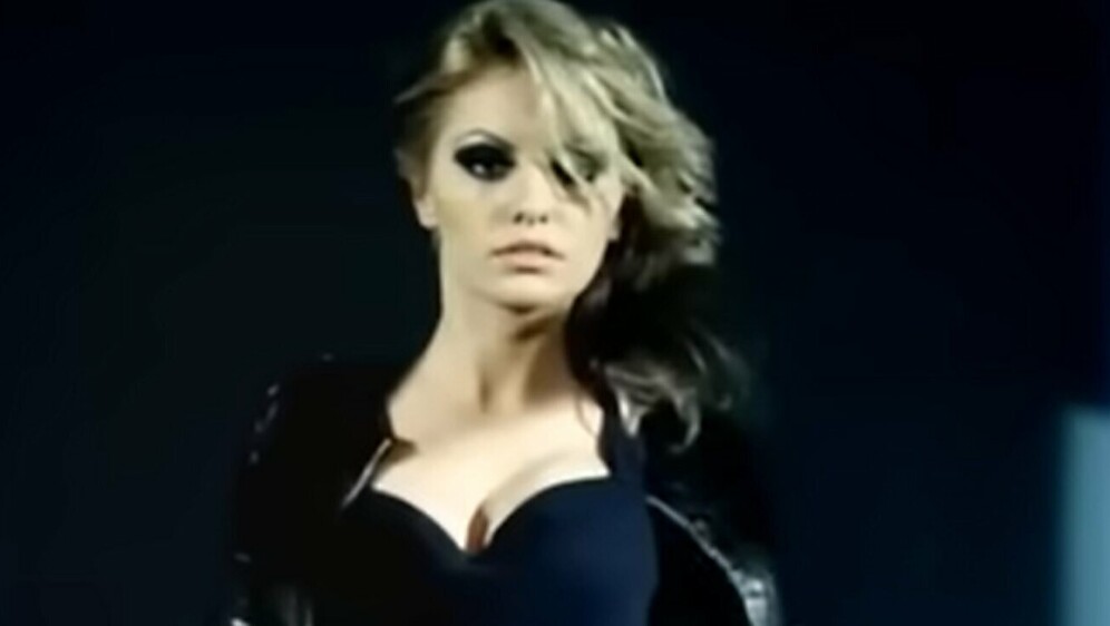 Alexandra Stan - 5