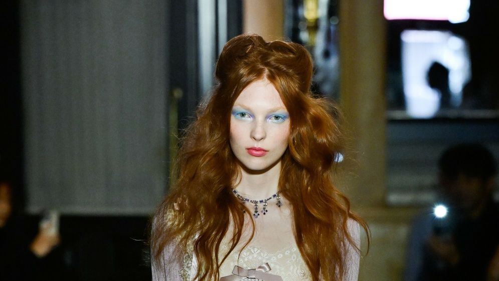 Vraćaju se plava sjenila za oči