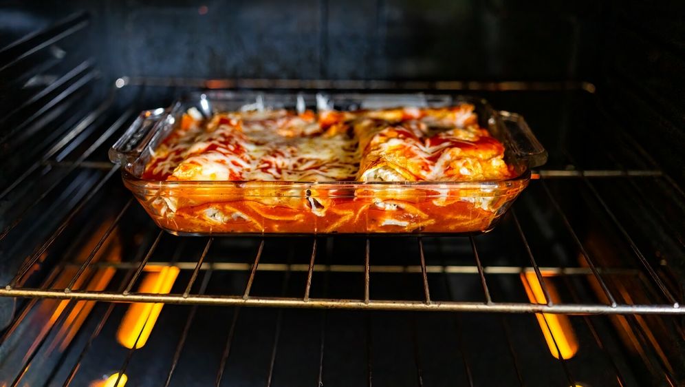 Pripazite kada stavljate staklenu vatrostalnu posudu u pećnicu