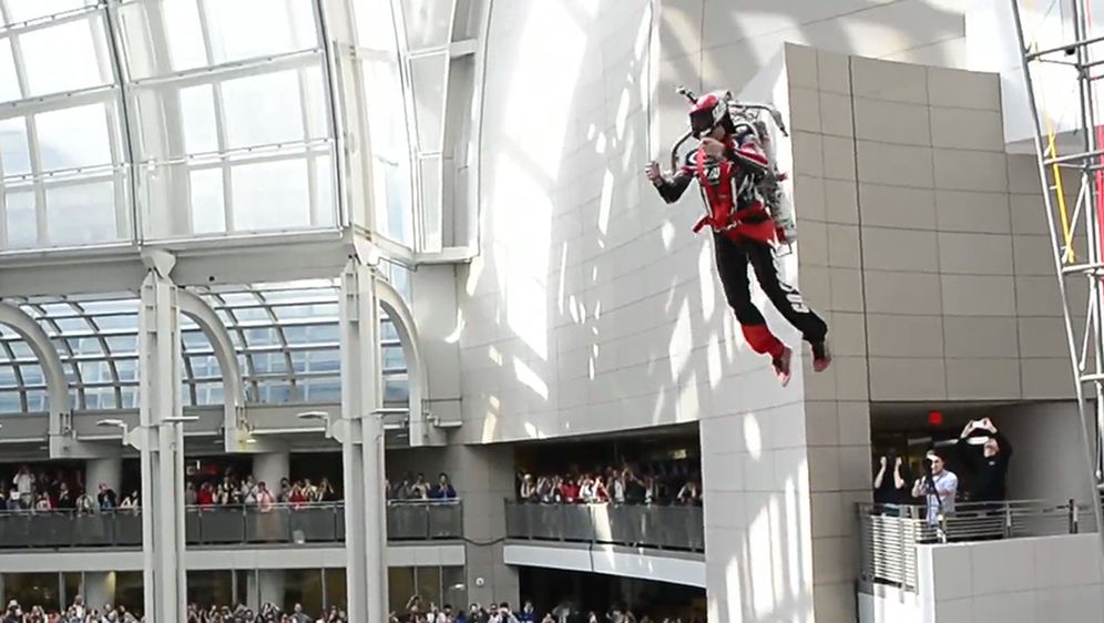 Ovaj jet-pack pretvorit će vas u pravog Iron Mana na 33 sekunde