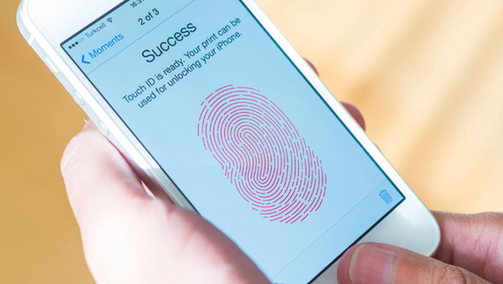 Plaćanje mobitelima postaje stvarnost, htjeli mi to ili ne