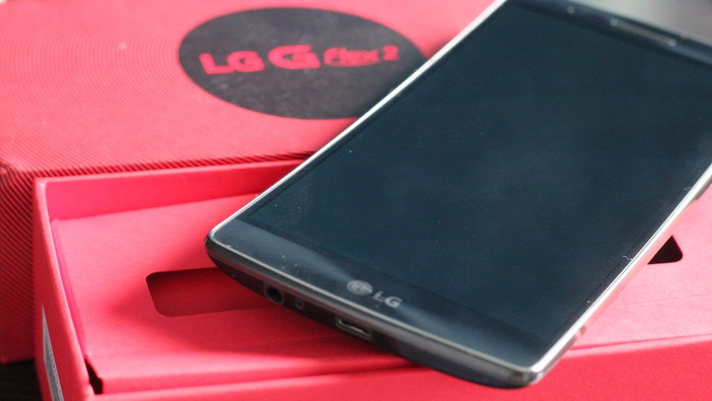LG G Flex 2, odličan smartphone na kojeg se morate priviknuti