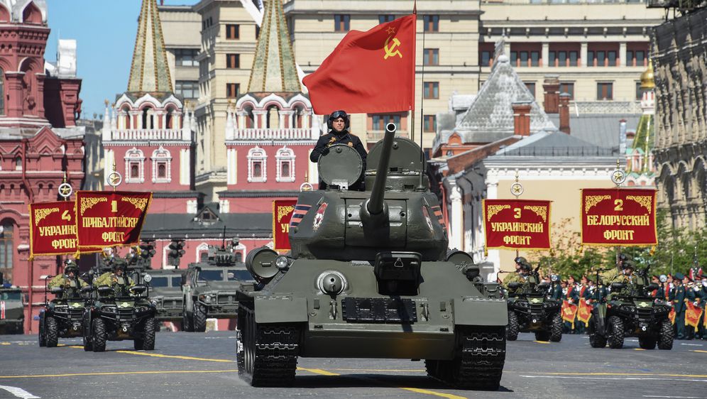 Vojna parada u Rusiji (Foto: AFP) - 2