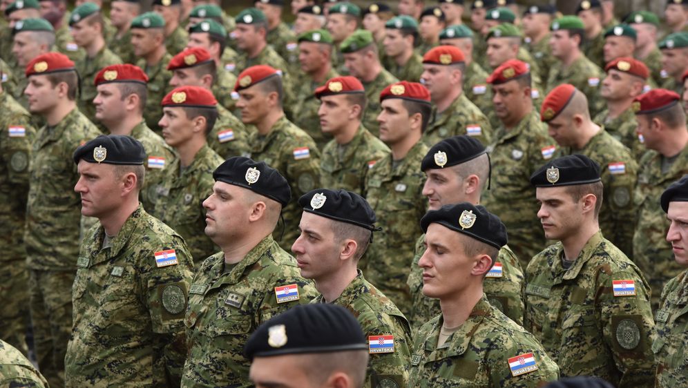Hrvatski vojnici (Foto: Pixell)