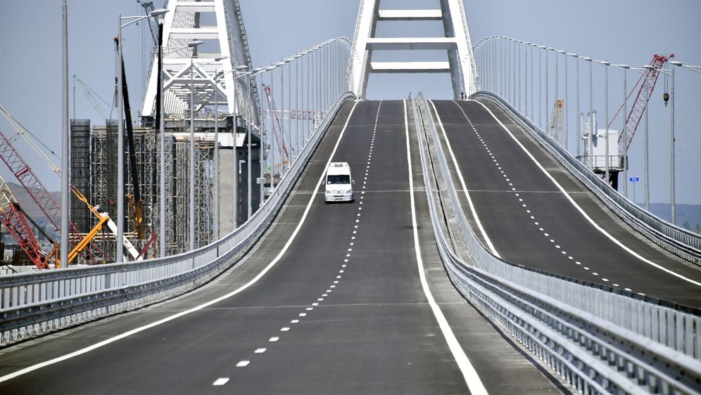 Putin otvorio Krimski most (Foto: AFP) - 1