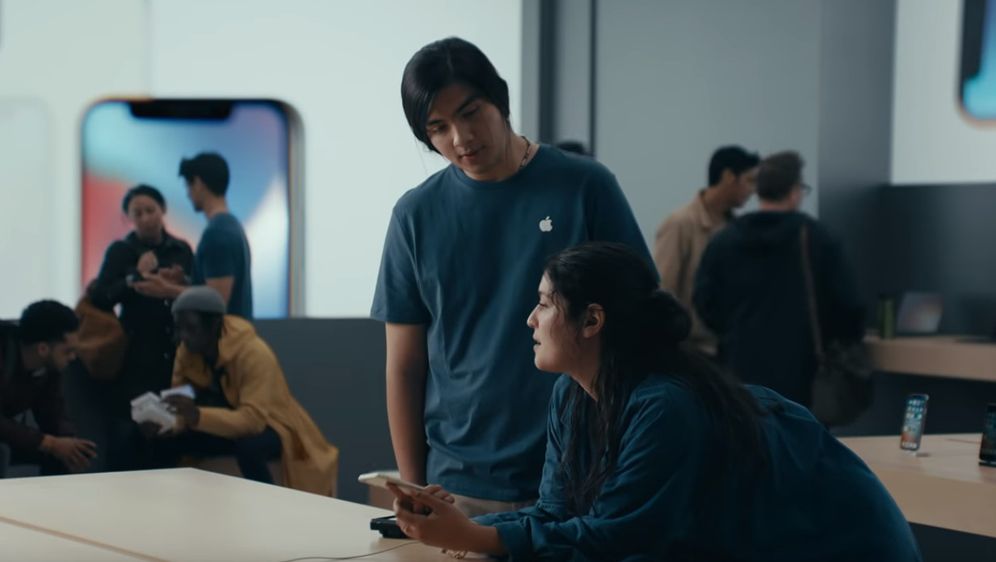 Samsungova reklama (Foto: YouTube)