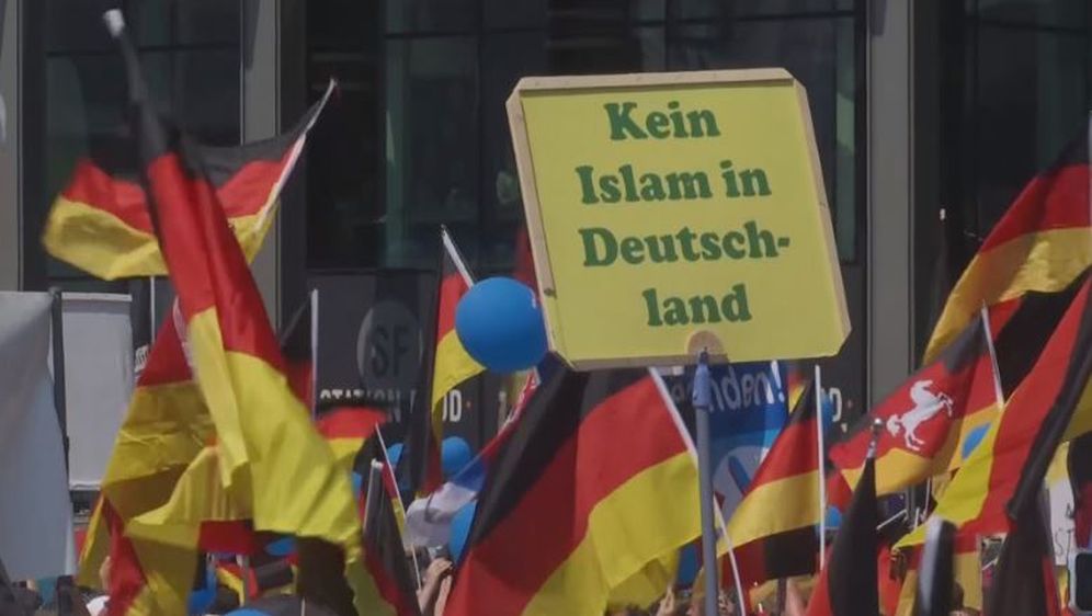 Prosvjed u Berlinu (Screenshot: Reuters)