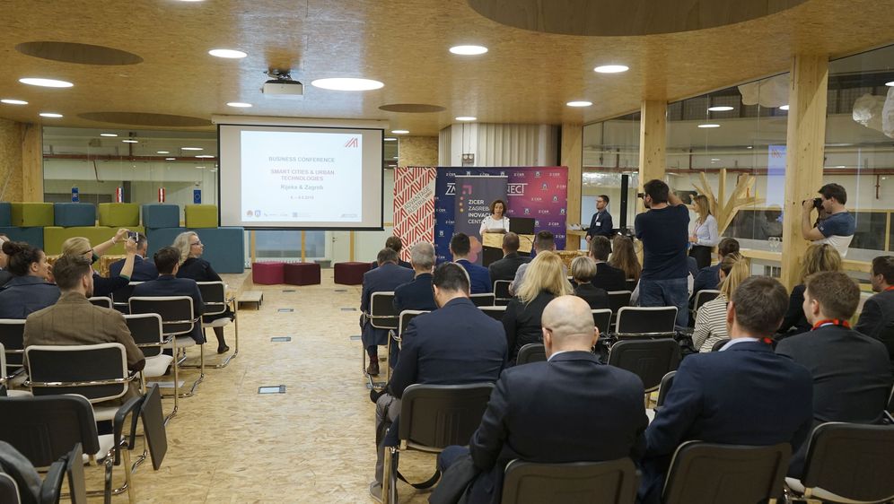 Izlaganje Mirke Jozić