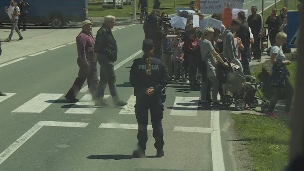 Prosvjed u Tovarniku (Foto: Dnevnik.hr)