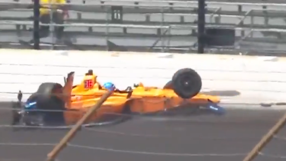 Sudar Fernanda Alonsa na Indyju 500 (Screenshot Twitter)