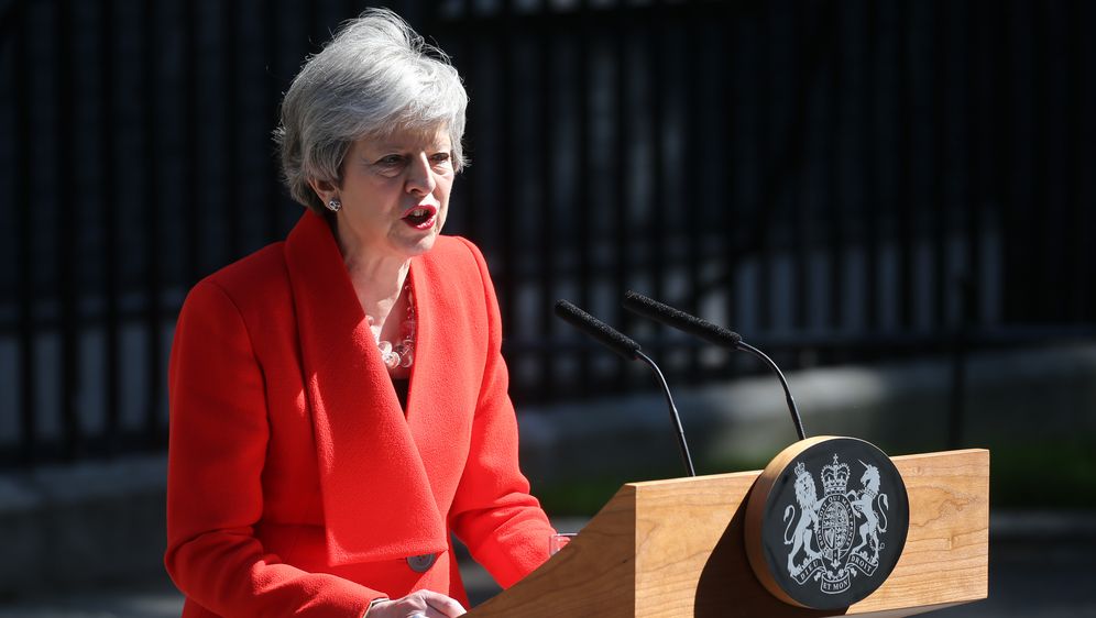 Theresa May najavila ostavku (Foto: Daniel LEAL-OLIVAS / AFP)