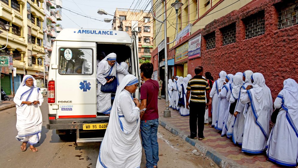 Hitna pomoć u Indiji (Foto: AFP)