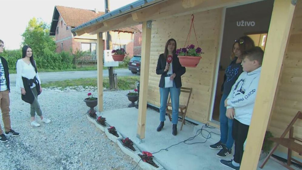 Učenici srednjih škola obnovili kuću u Glini