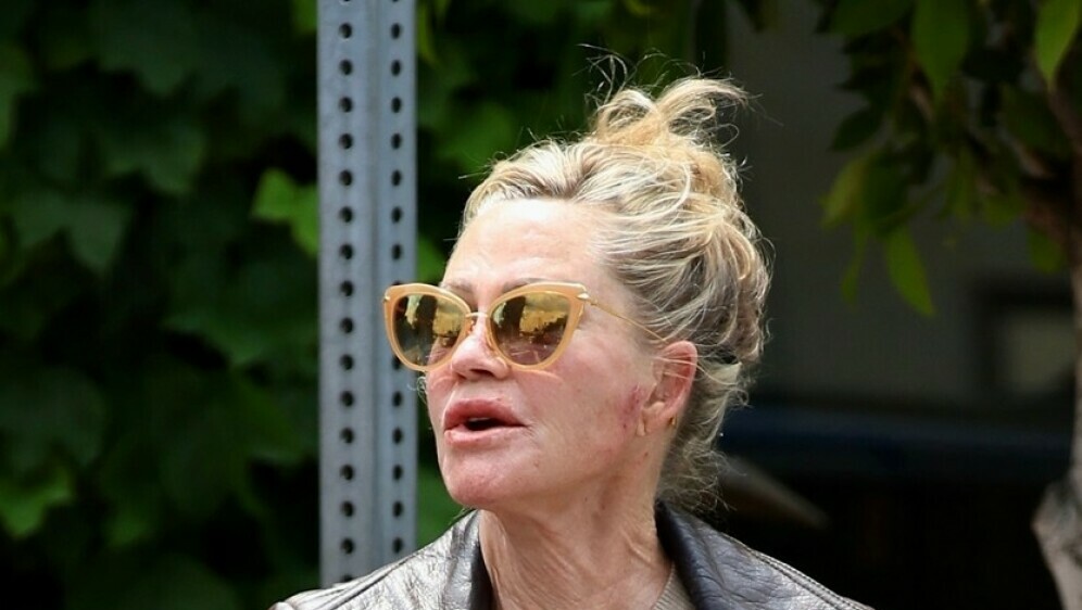 Melanie Griffith - 4