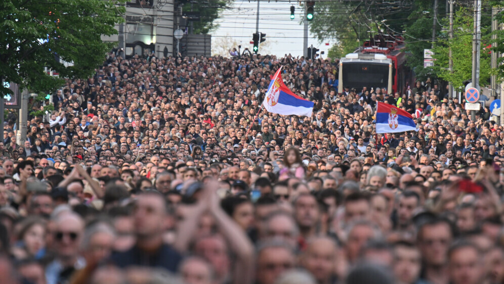 Veliki prosvjed u Beogradu nakon dva krvoprolića u Srbiji - 1