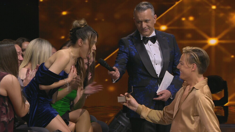 Ivan zaprosio svoju djevojku - 1