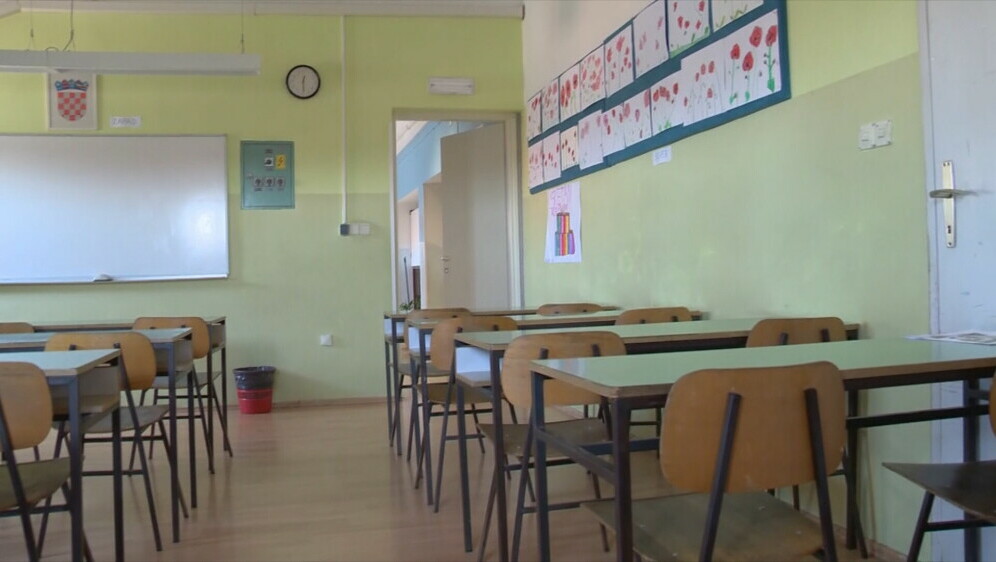 Incident u pulskoj osnovnoj školi - 1