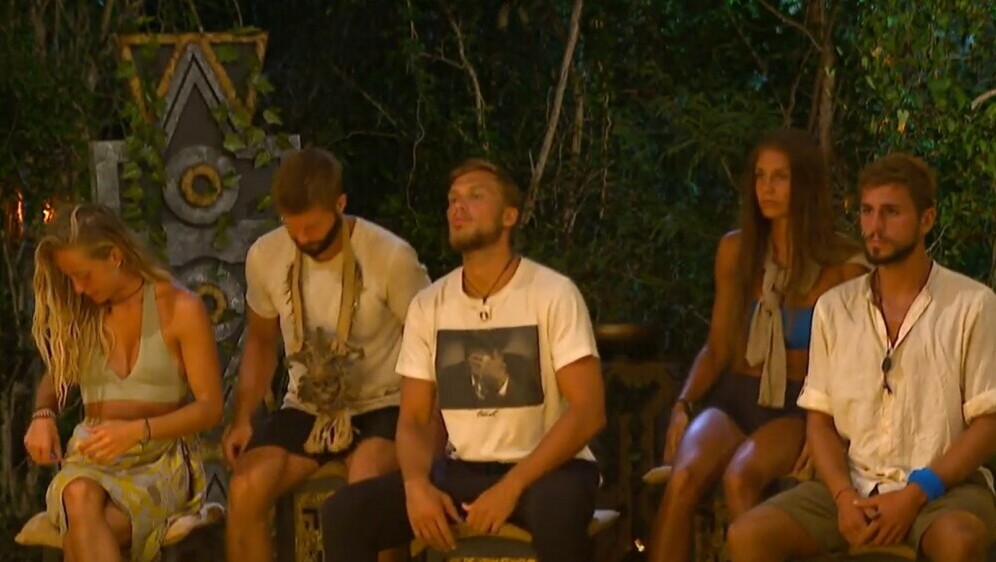 In Magazin: Surivor - 1