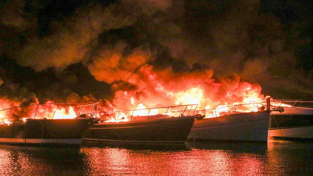 U Marini Medulin požar zahvatio velik broj brodica - 20