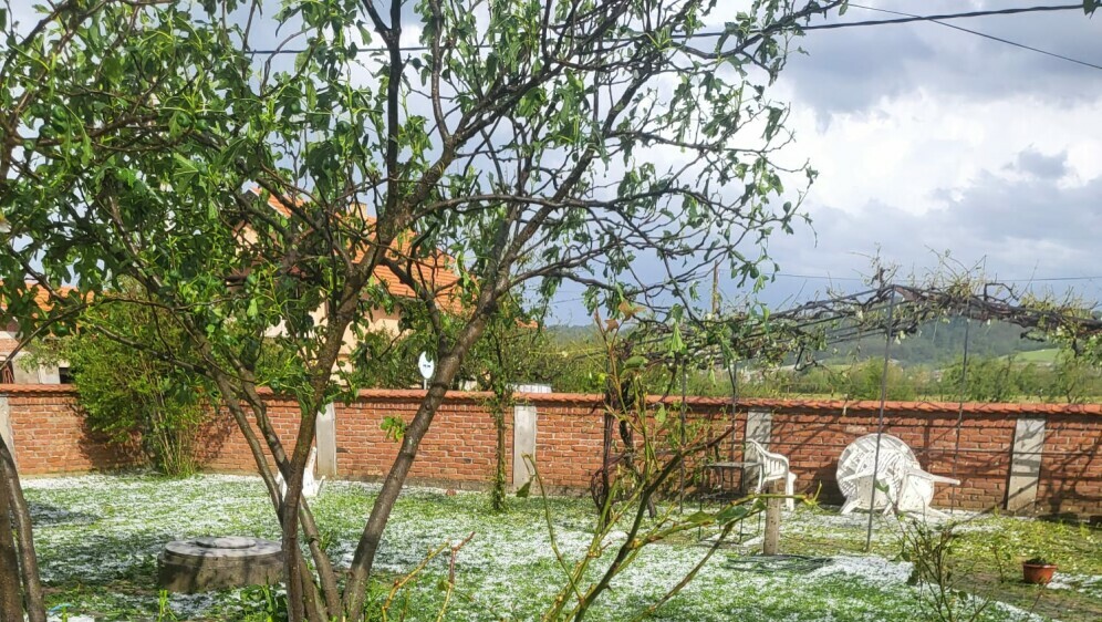 Tuča pogodila Dvor - 14