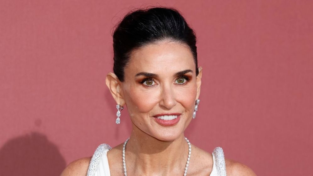 Demi Moore u Cannesu modno ne griješi