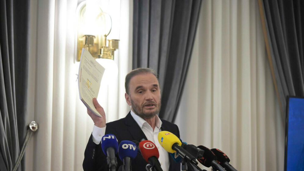 Anto Nobilo na predstavljanju kaznene prijave