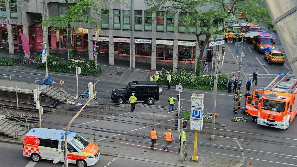 Mjesto naleta automobila u Stuttgartu