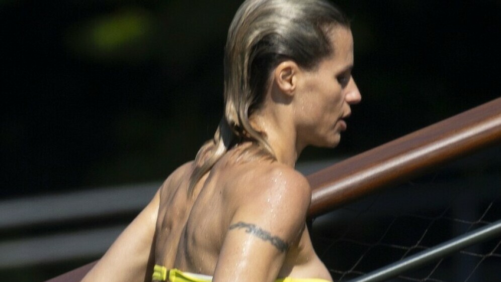 Michelle Hunziker - 3