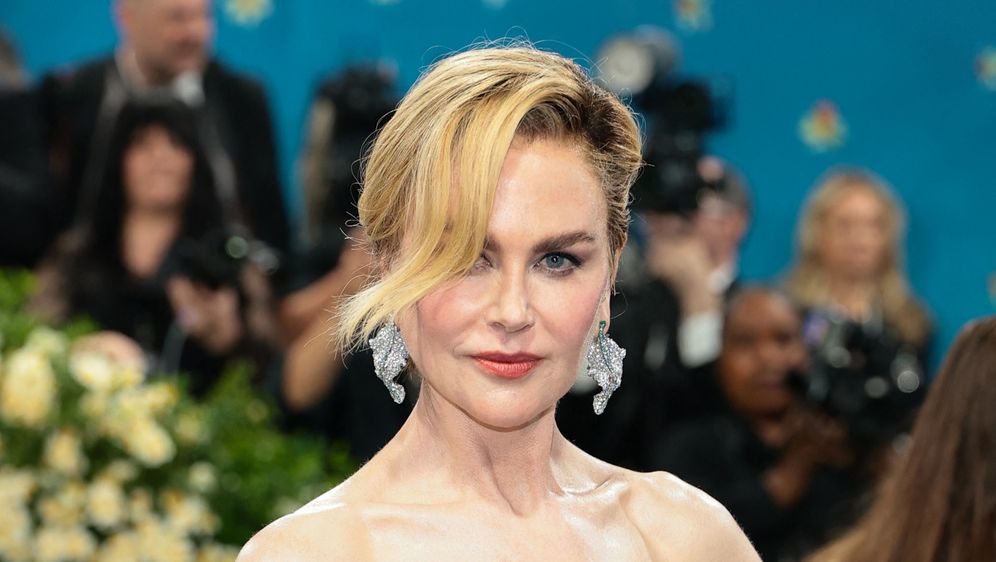 Nicole Kidman s kratkom kosom na Met Gali u New Yorku