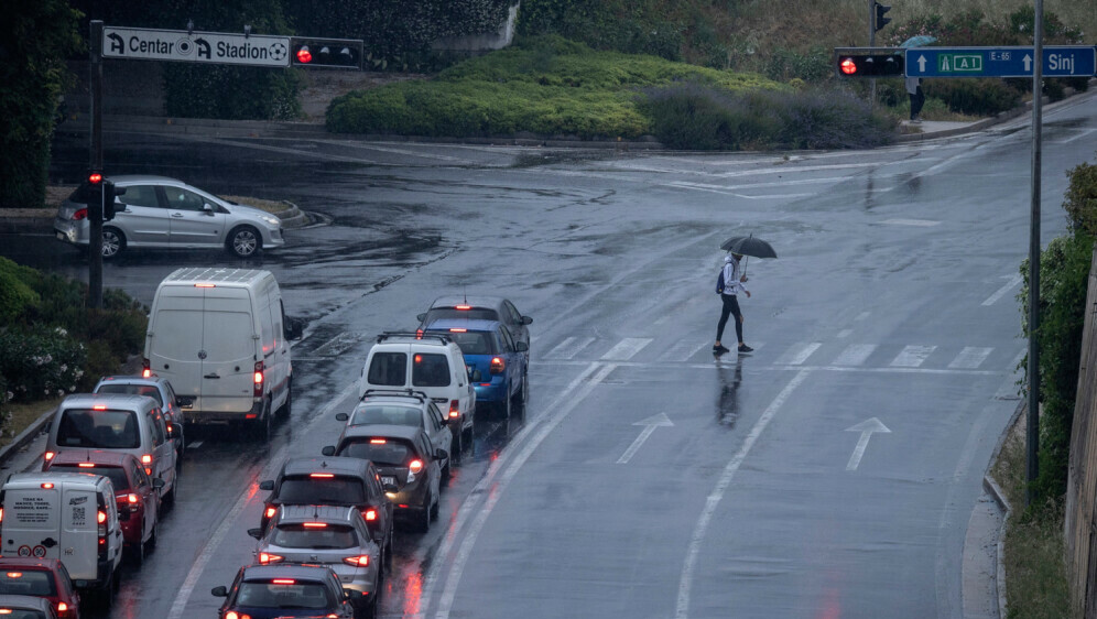 Gužve na cesti, kiša