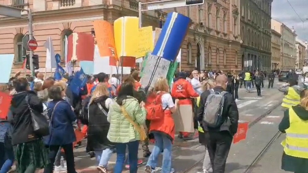Povorka prosvjetnih radnika