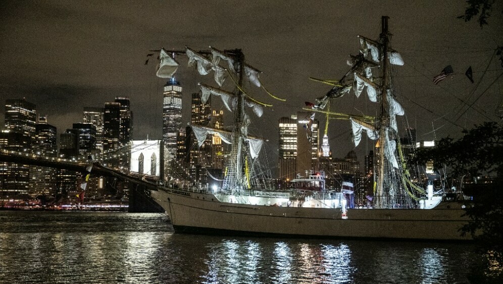 Brod meksičke mornarice udario u Brooklynski most u New Yorku - 3