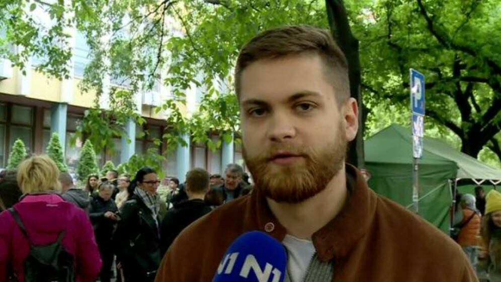 Milan Čanak, sin profesorice Marije Vasić