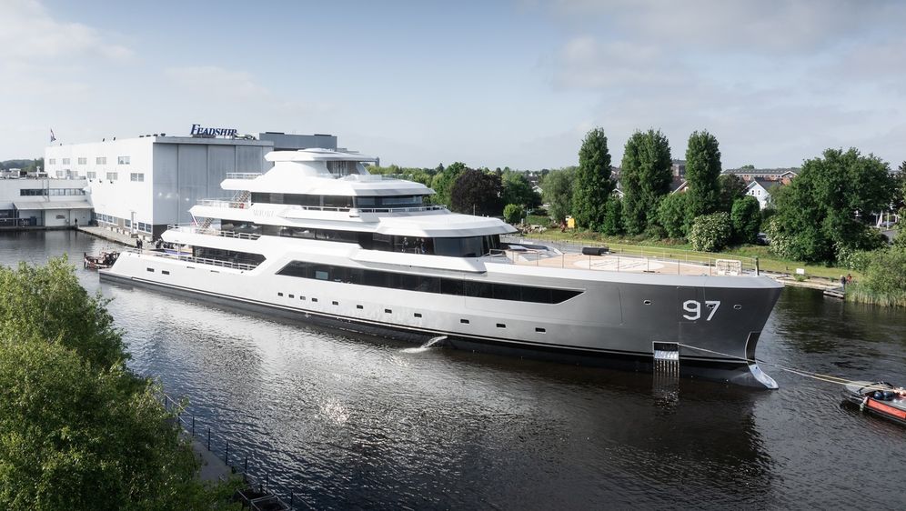 Superjahta Valor brodogradilišta Feedship - 1